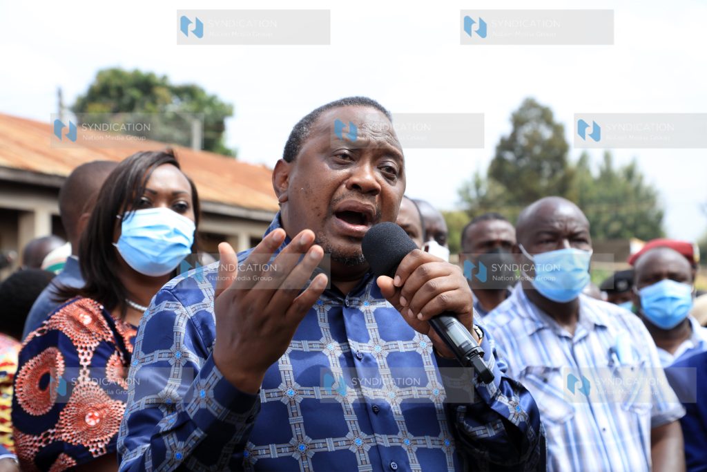 President Uhuru Kenyatta speaks to residents of Dagoretti South