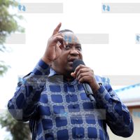 President Uhuru Kenyatta speaks to wananchi at Uthiru