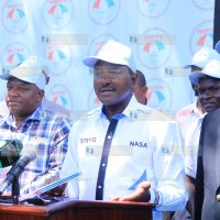 Wiper Leader Kalonzo Musyoka (center) address the media