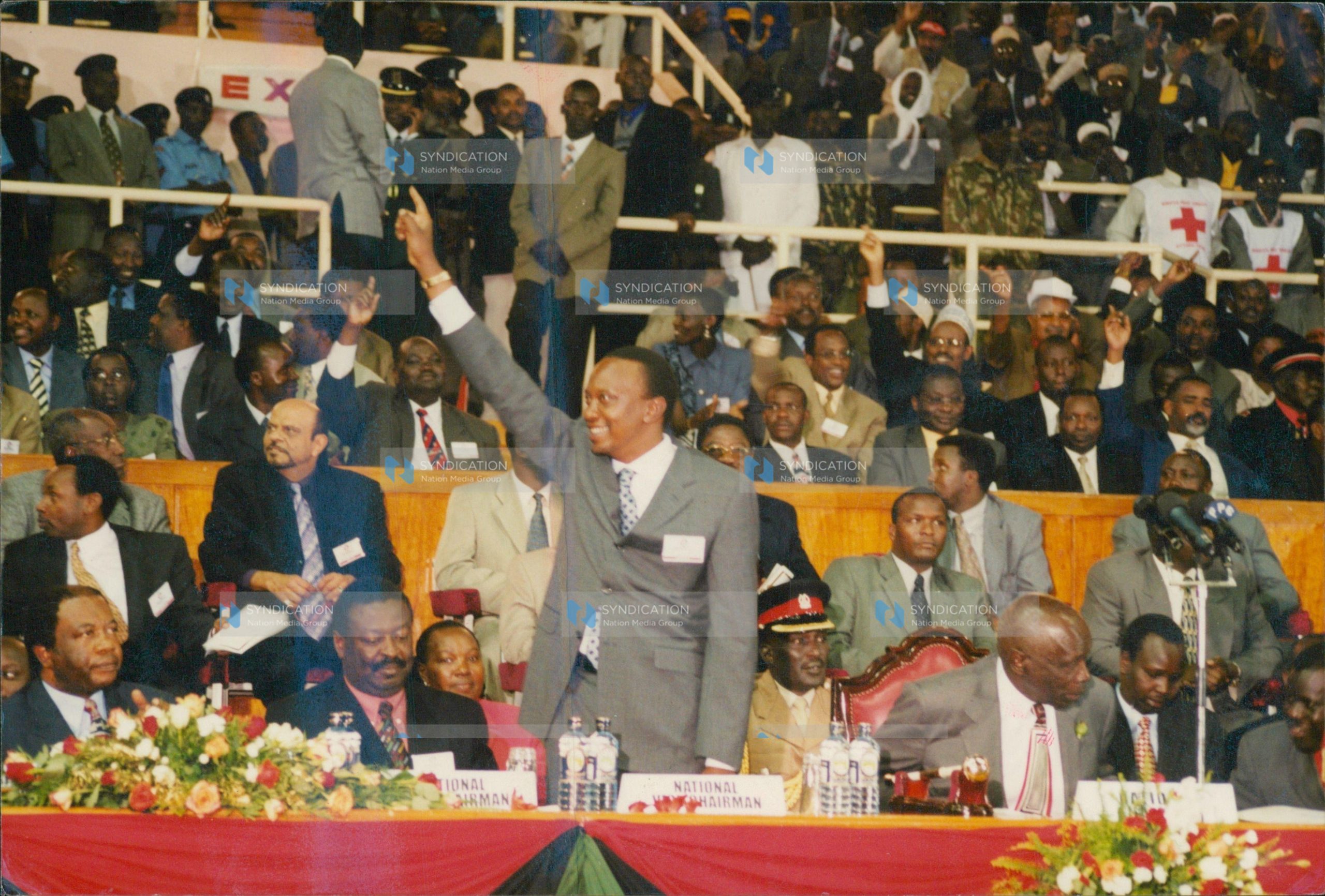 President Daniel Moi formally handed over the Kanu presidential torch to Local Government Minister Uhuru Kenyatta