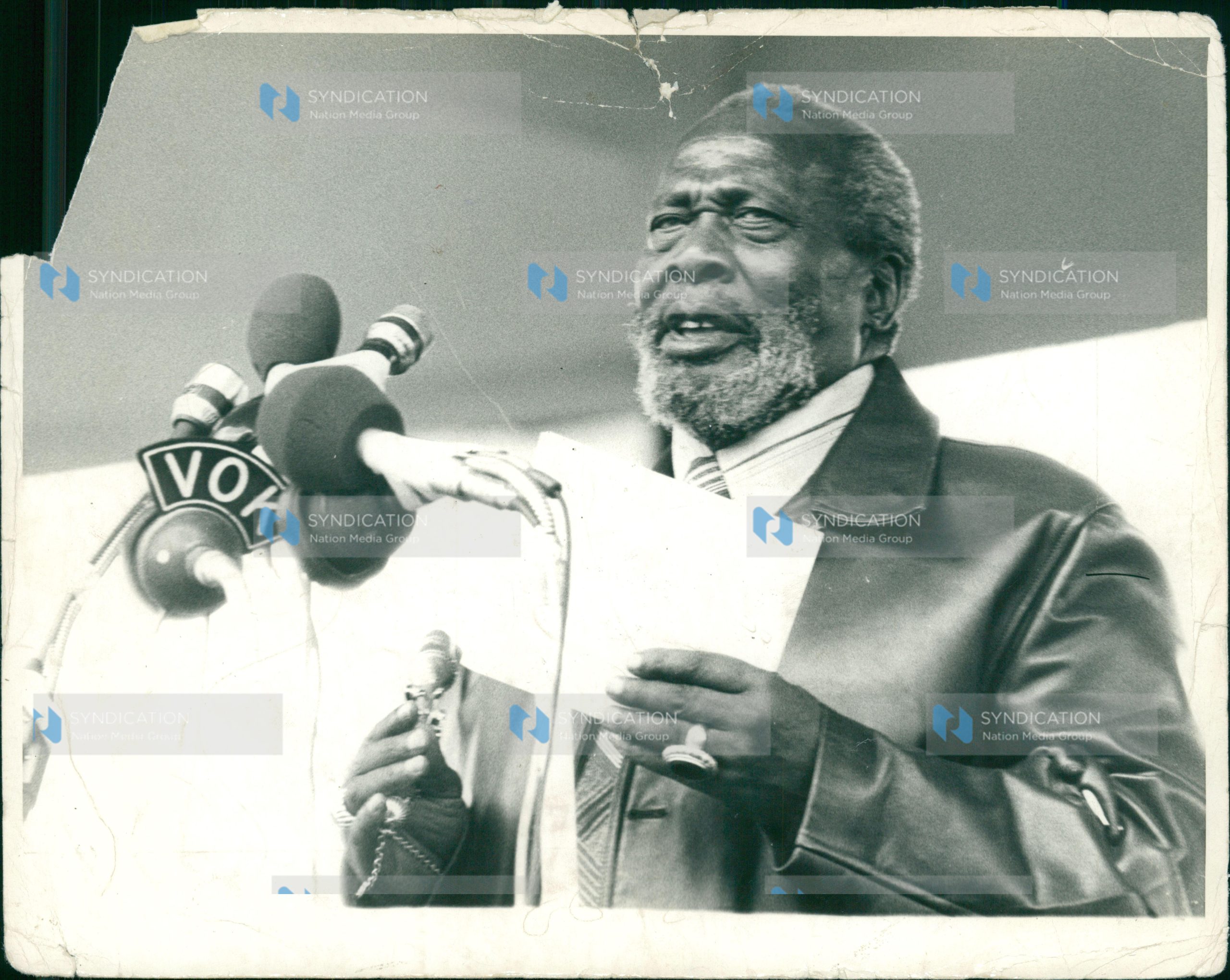 President Mzee Jomo Kenyatta promises to pardon thieves and robbers if they surrender, repent