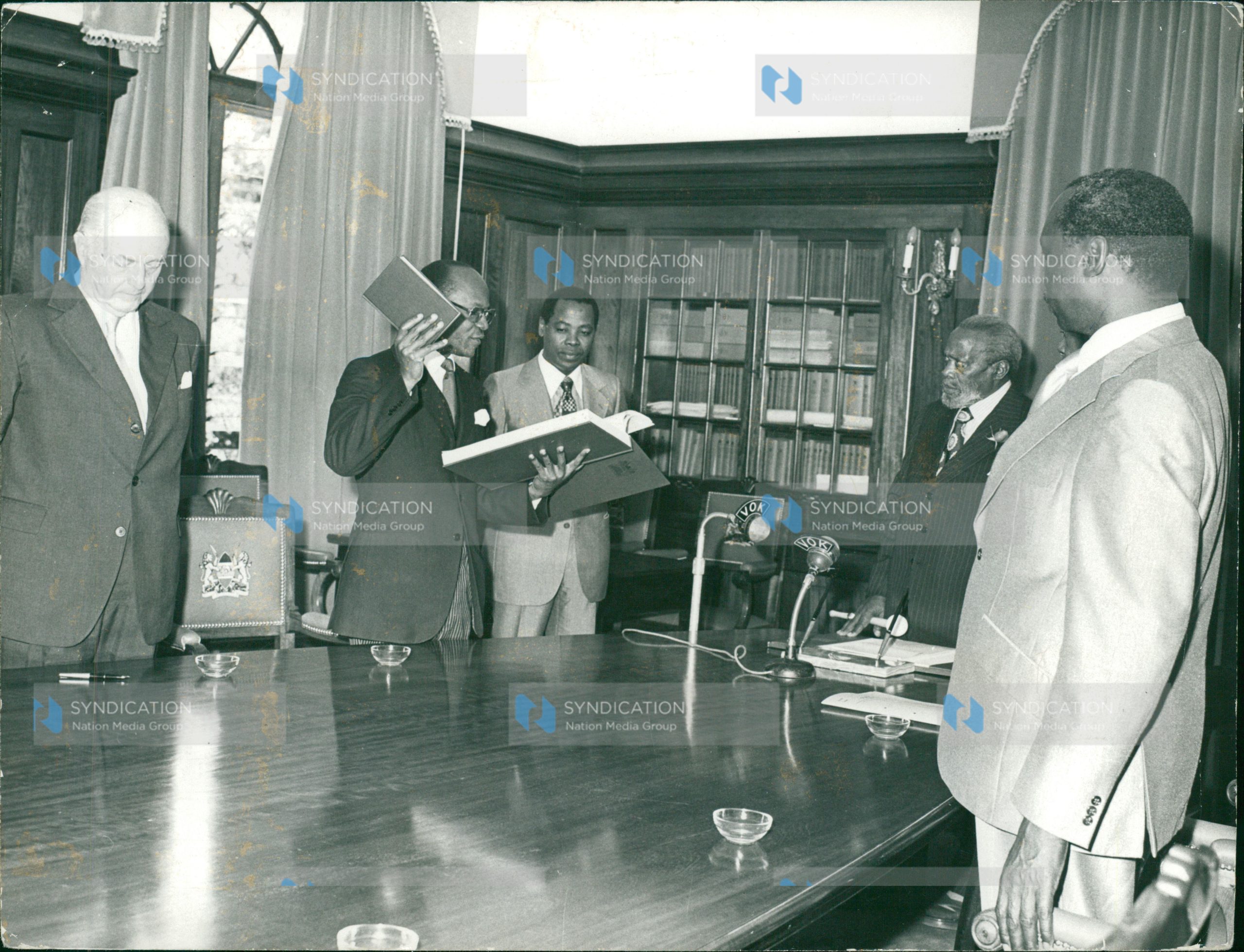 Swearing-in of two High Court Judges by President Mzee Jomo Kenyatta