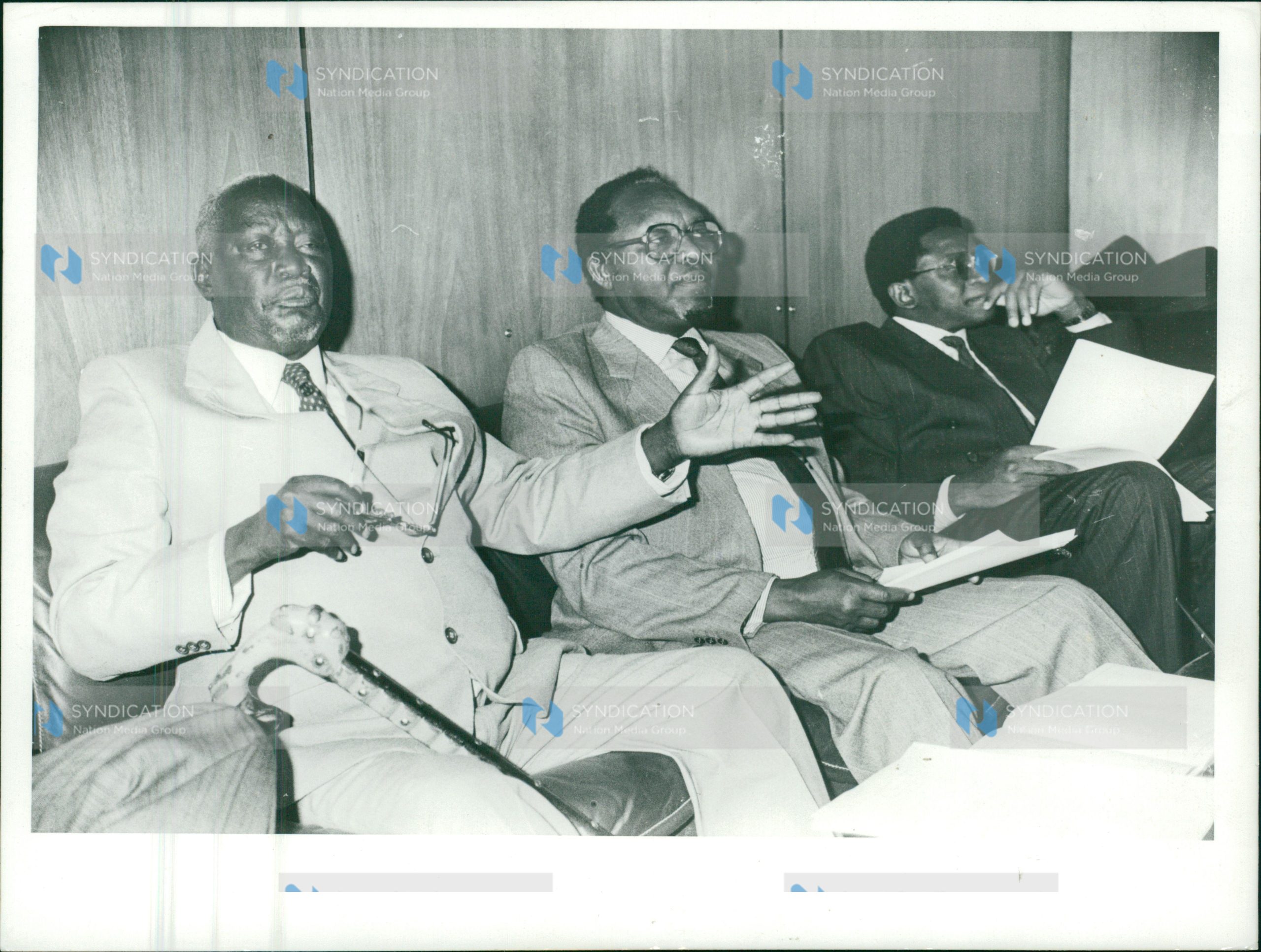 Jaramogi Oginga Odinga (left) resigns as Vice-President at a news conference in Nairobi