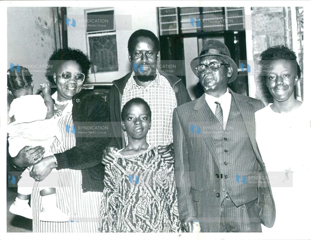 Mr. Raila Odinga who was the sole political detainee still held is freed from detention after 11 months.