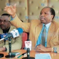 Mr. Francis Ng'ang'a Secretary General of KNUT, address journalists