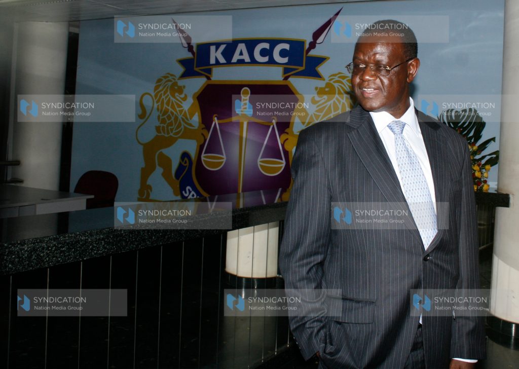 Energy Minister Kiraitu Murungi arrives at the Kenya Anti-Corruption Commission officers