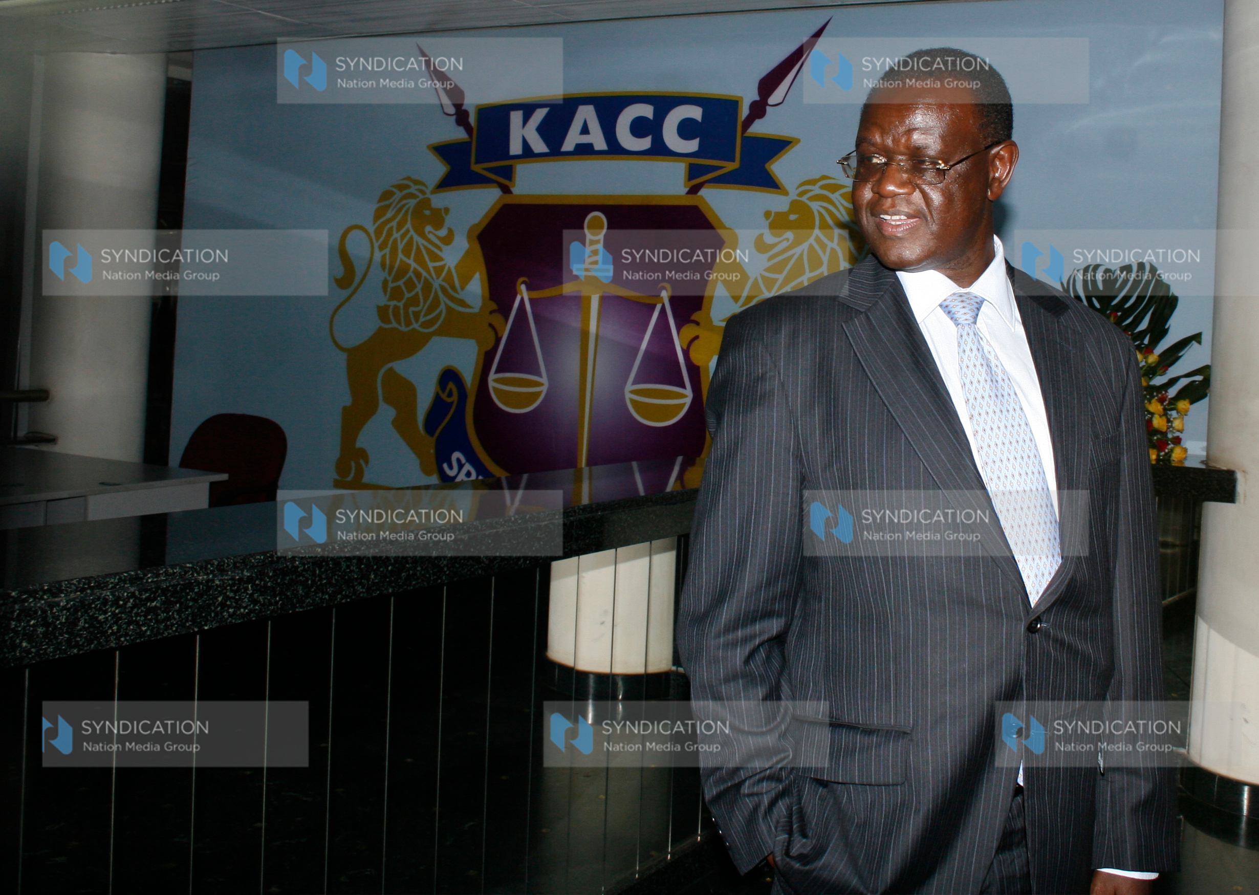 Energy Minister Kiraitu Murungi arrives at the Kenya Anti-Corruption Commission officers