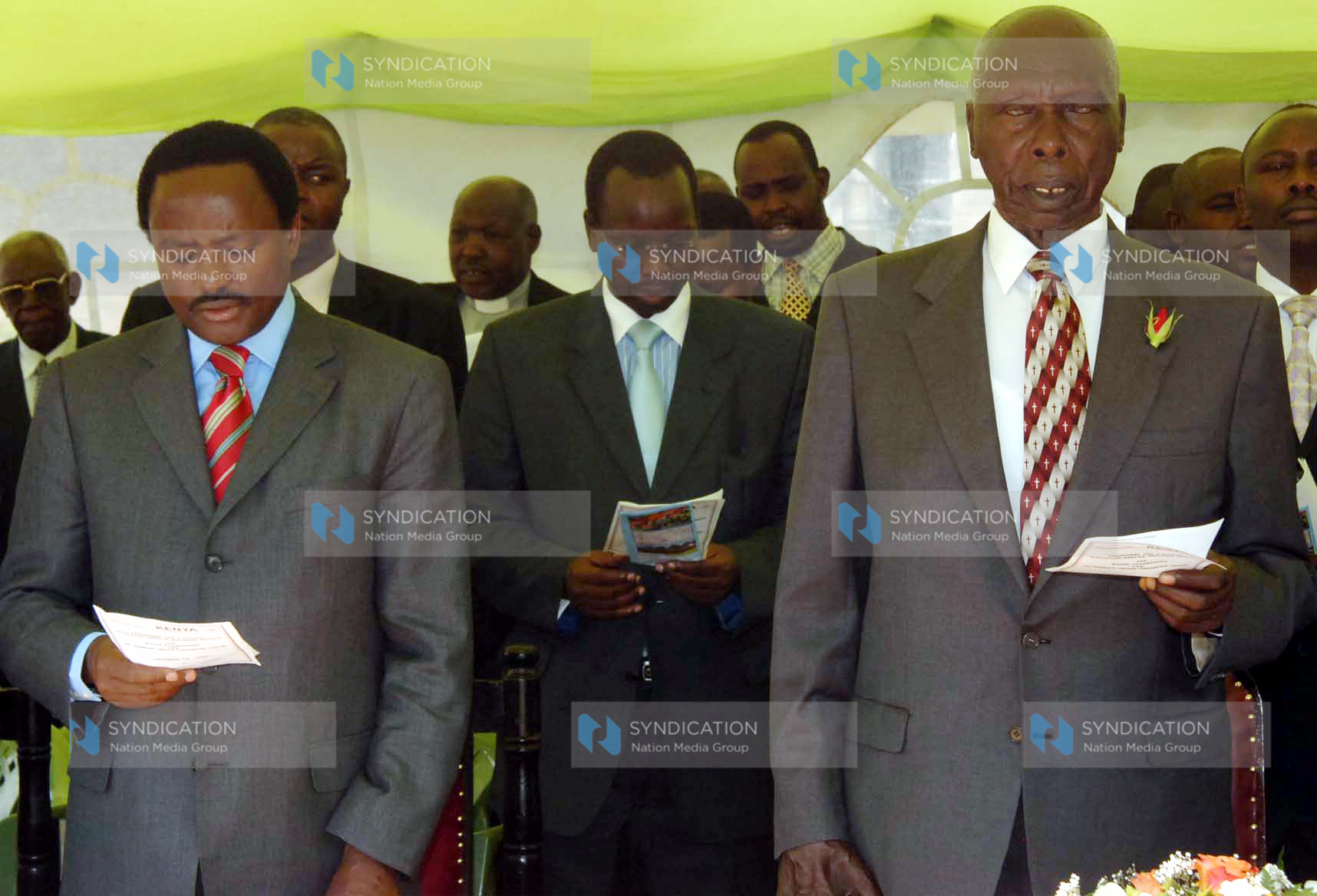 Vice President Kalonzo Musyoka and former President Daniel Arap Moi sing a hymn