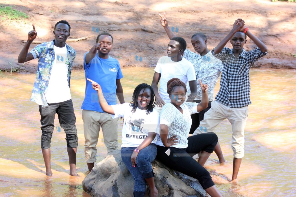 The youth used the weekend in a team buildings