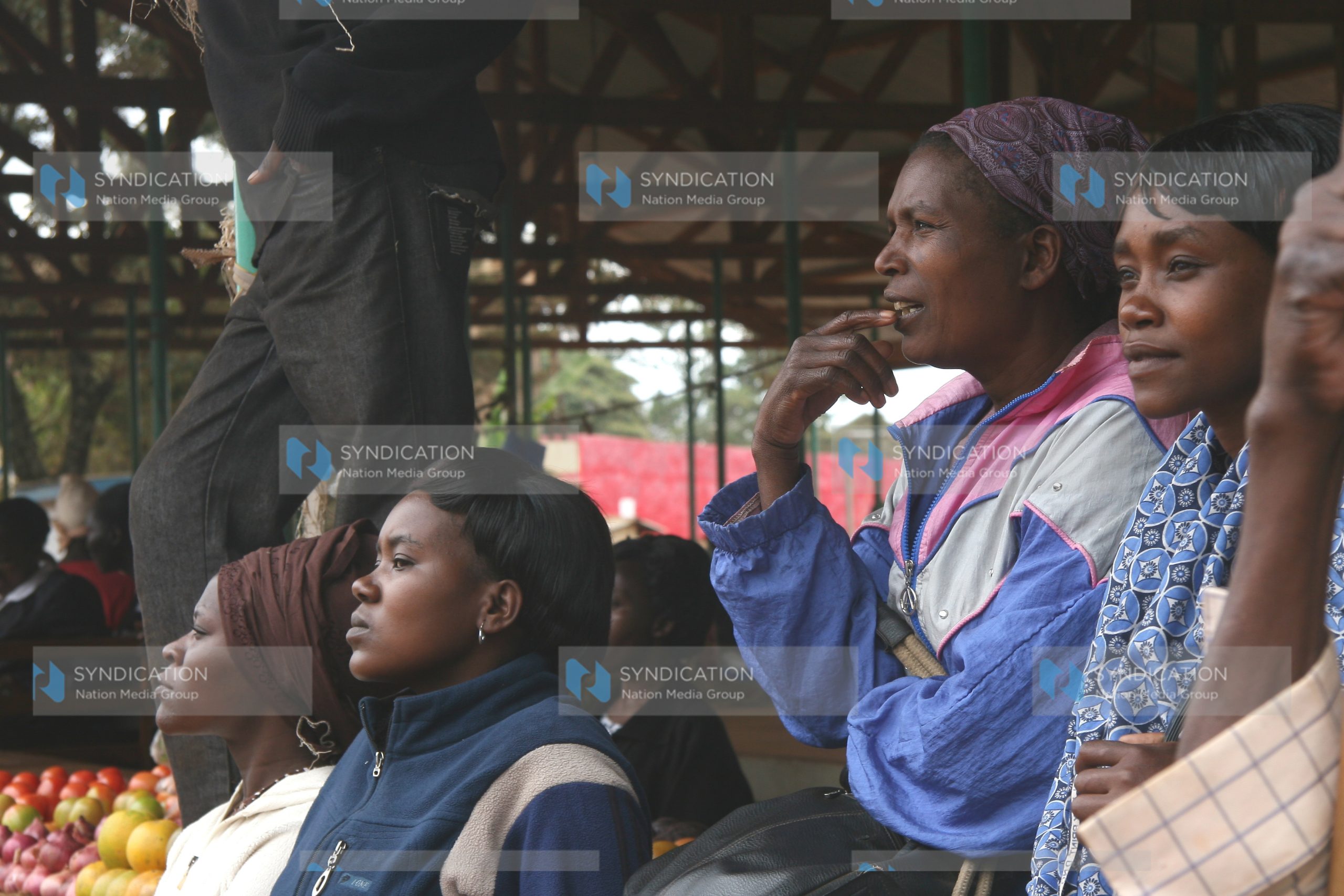 Residents of Mukuyuni follow proceedings as Majority Leader Kithure Kindiki campaigns