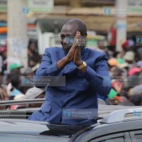 President William Ruto gestures as he interacted with wananchi at Karatina town