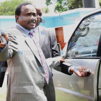 Kalonzo Musyoka leaving the Wiper headquarters