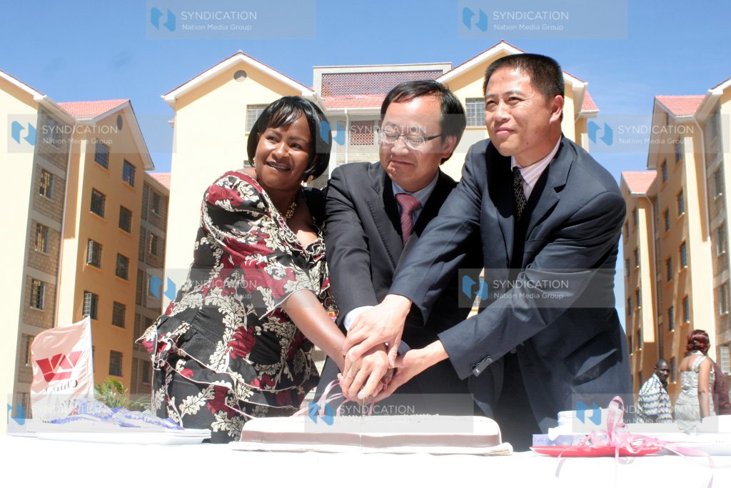 Completion ceremony of the Great wall apartments