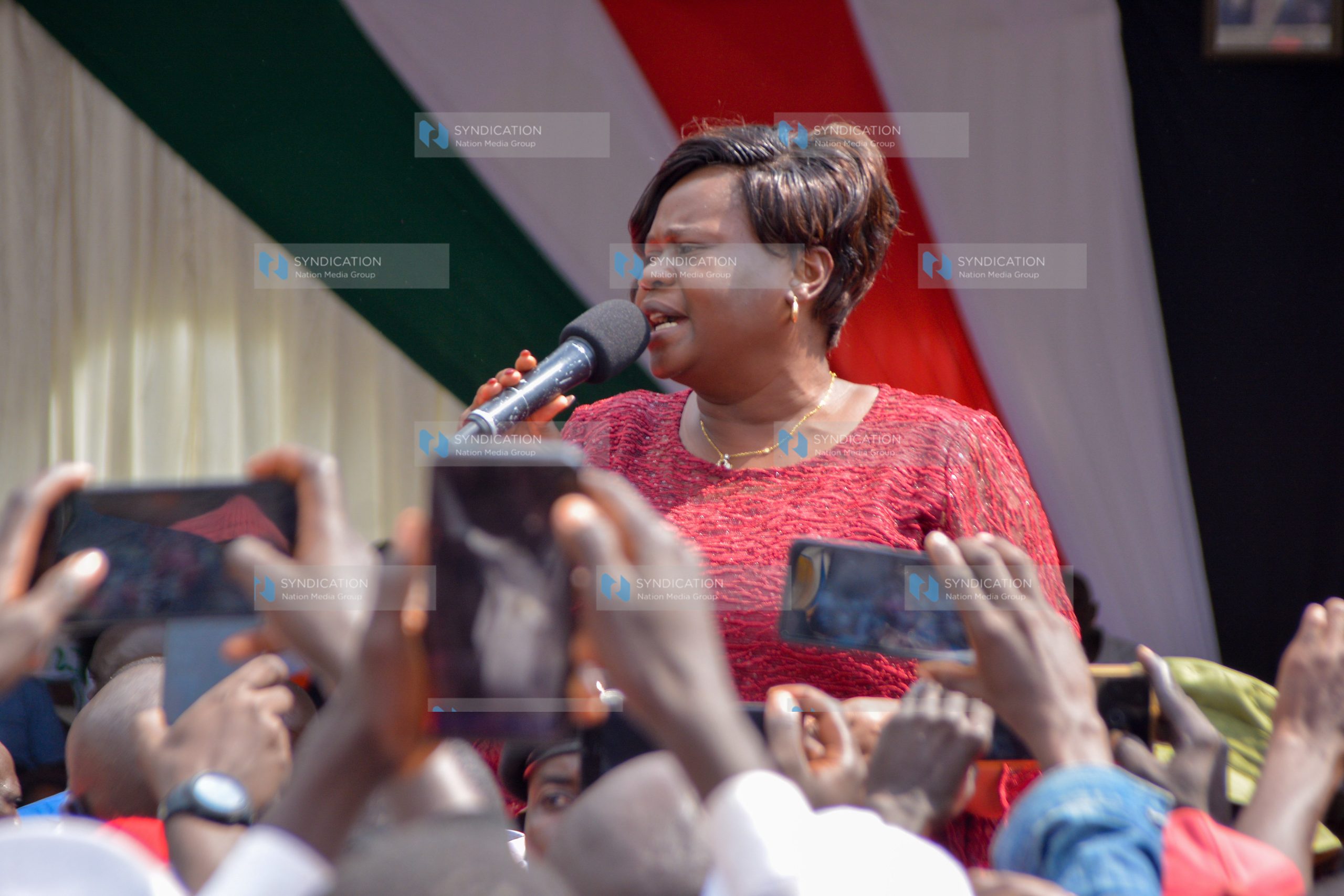 Homa Bay Governor Gladys Wanga speak to residents