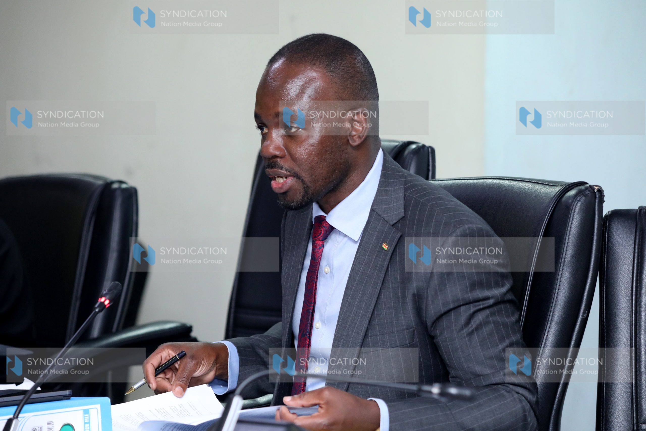 County Public Accounts (CPA) Chair Senator Moses Otieno Kajwang’