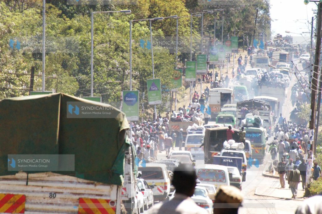 Internally displace people flee Eldoret Town towards Nakuru Town took due to post-election violence