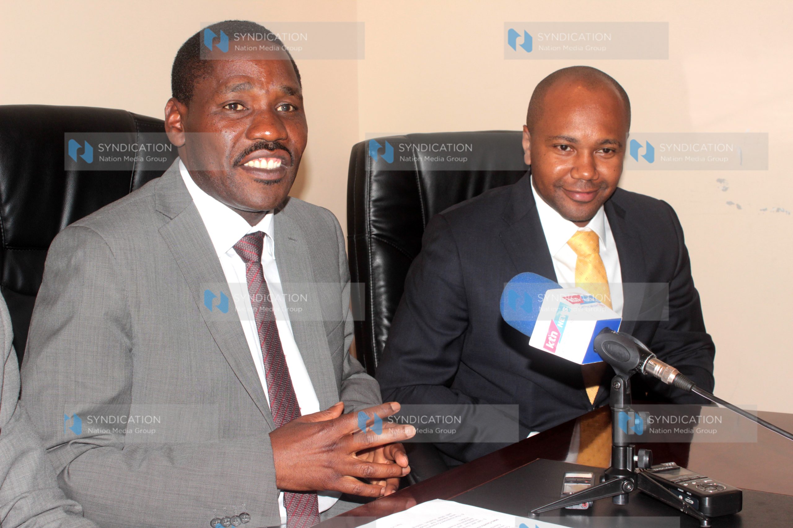 Meru County Governor and Council of Governors Chairman Peter Munya, flanked by Gulf Energy Chief Executive Officer Francis Njog