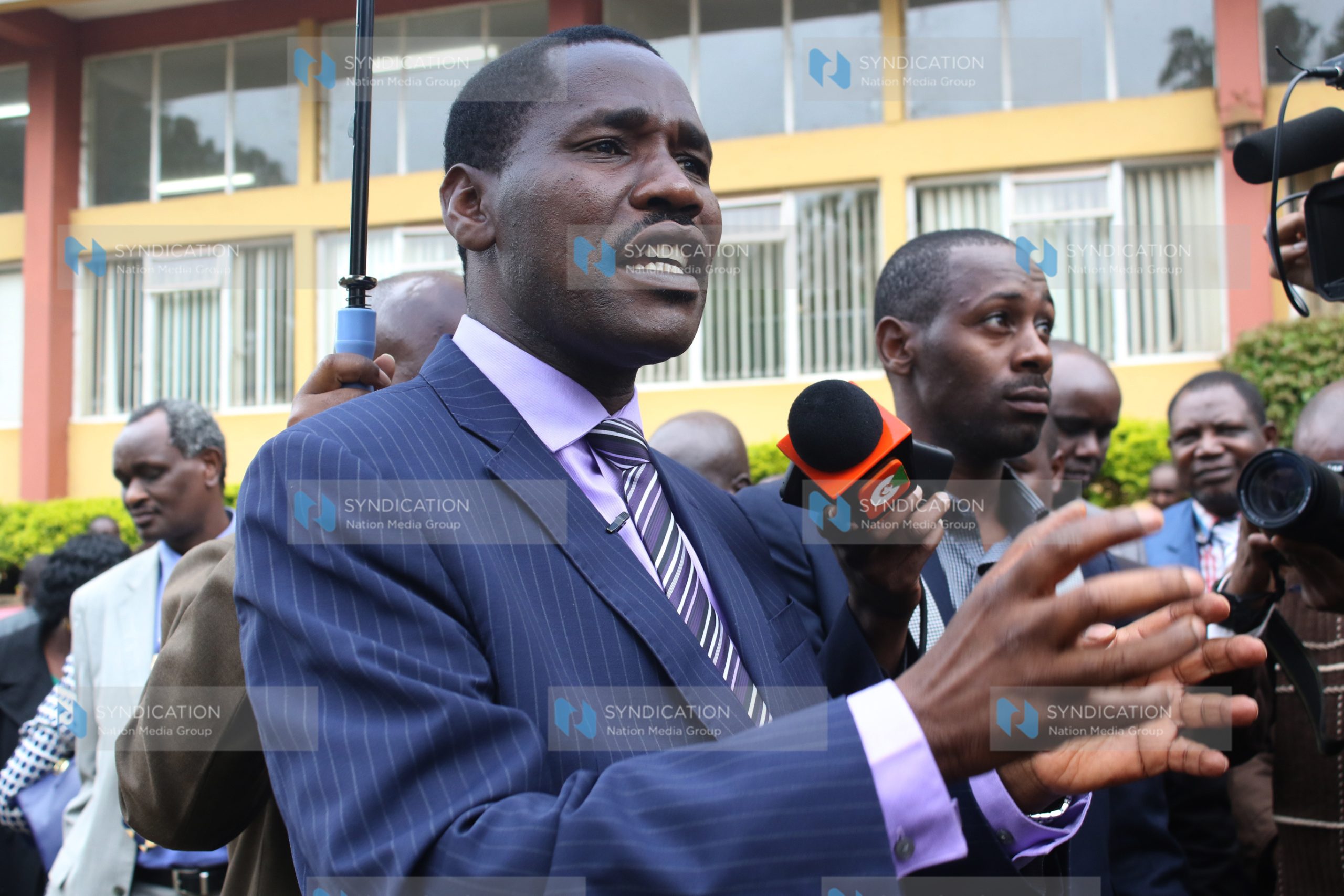 Meru Governor Peter Munya addresses journalists