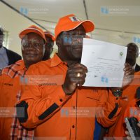 Governor of Kakamega Wycliffe Oparanya displaying IEBC certificate