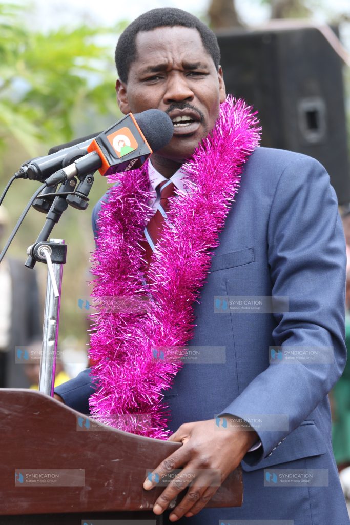 Meru Governor Peter Munya addresses a crowd at Ndiine Dispensary