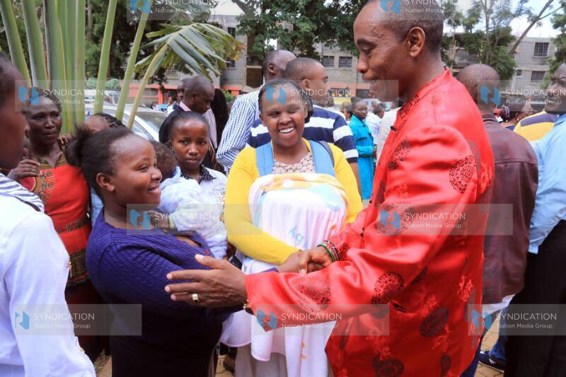 Kiambu Senator Kimani Wamatangi greets congregants of St Peter’s Uthiru