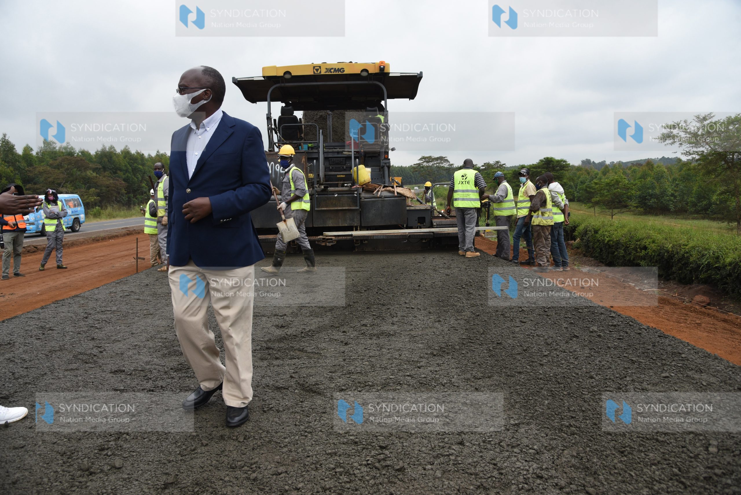 Transport CS James Macharia inspecting the Construction of Kenol-Sagana-Marua Road