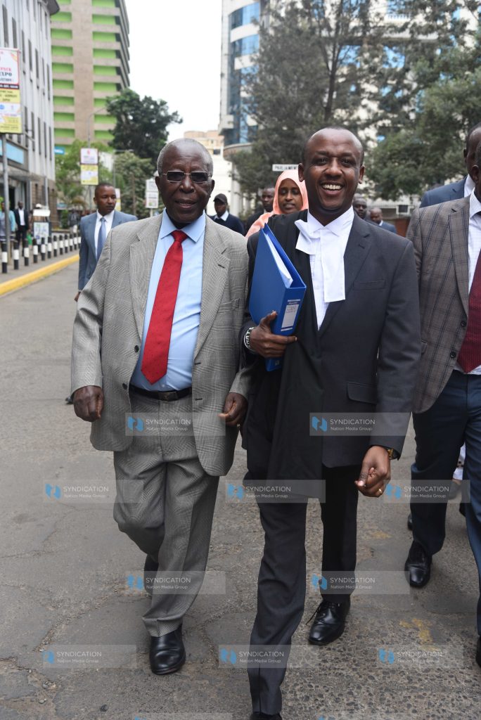 Kisii senator Prof. Sam Ongeri and Makueni County Senator Mutula Kilonzo join other Senators
