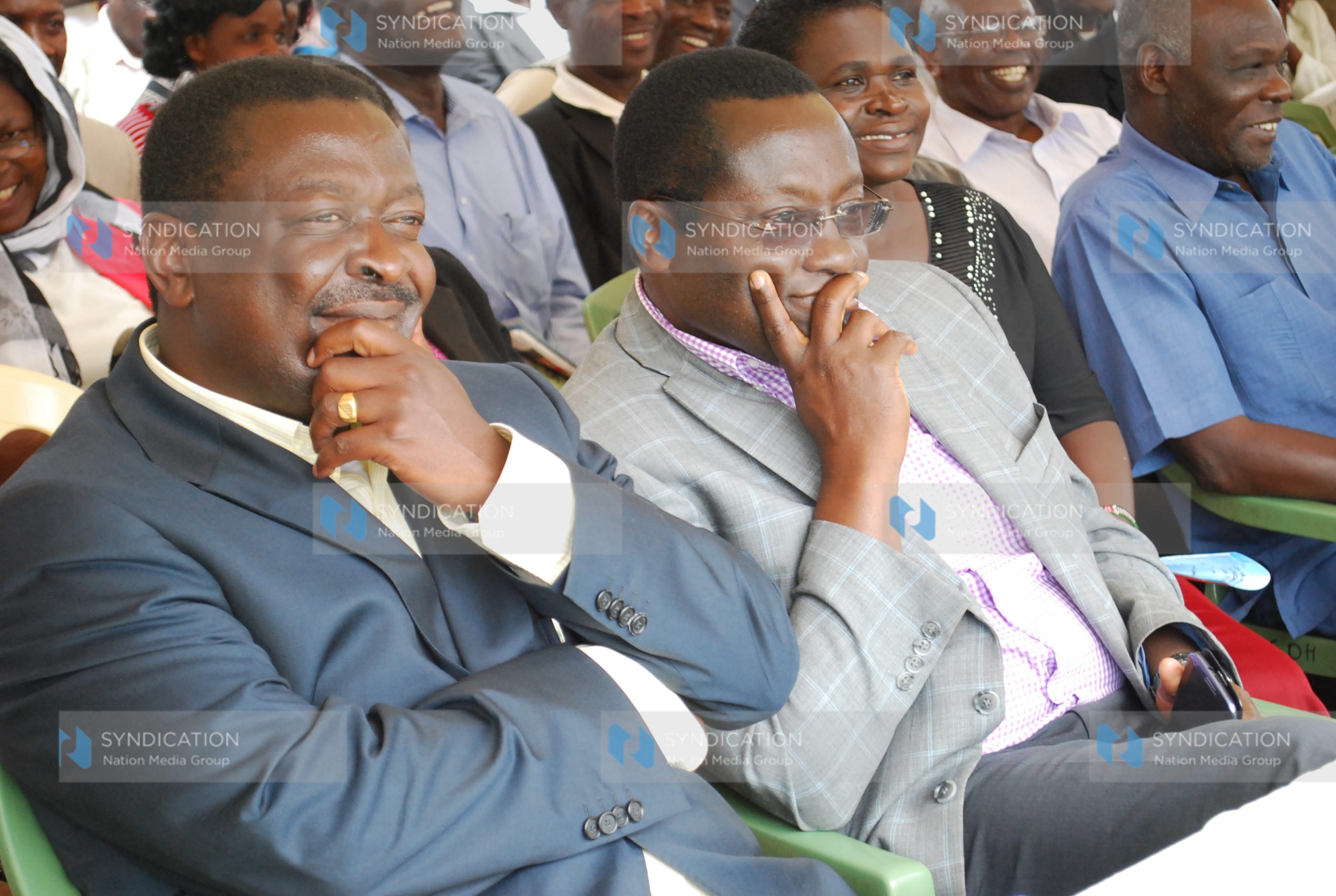 Deputy Prime Minister Musalia Mudavadi addressing mourners