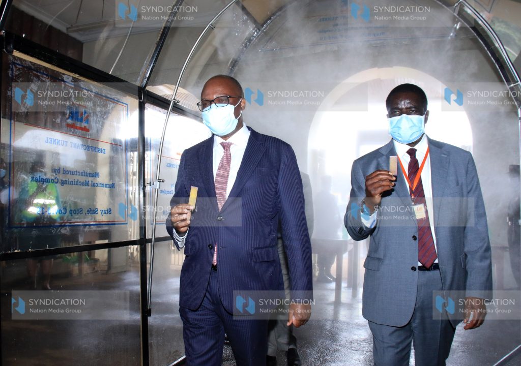Transport CS James Macharia [Left] together with Kenya Railways Corporation (KRC) board chairman Maj General (Rtd) Pastor Awita [Right]