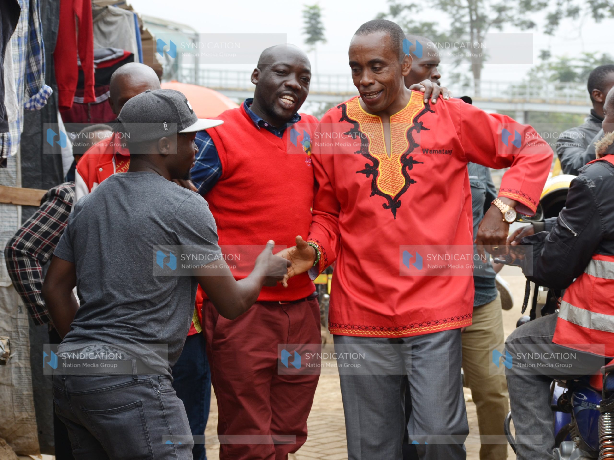 Kiambu Senator Kimani Wamatangi with Jubilee nominee for Kahawa Wendani Ward Representative Cyrus Omondi Odhiambo