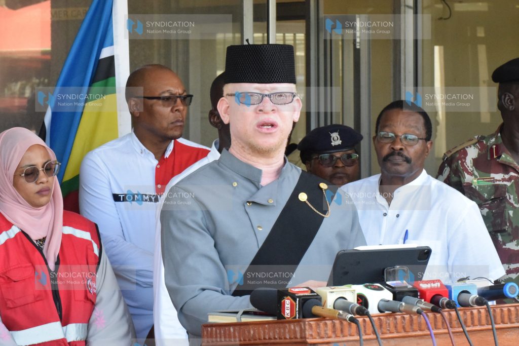 Government Spokesperson Isaac Mwaura addresses the press