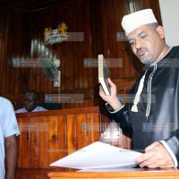 Mvita MP Abdulswamad Nassir swears on the Quran while in the witness box