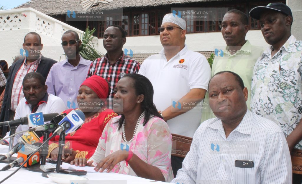 Addressing the press at the Serena Beach Hotel