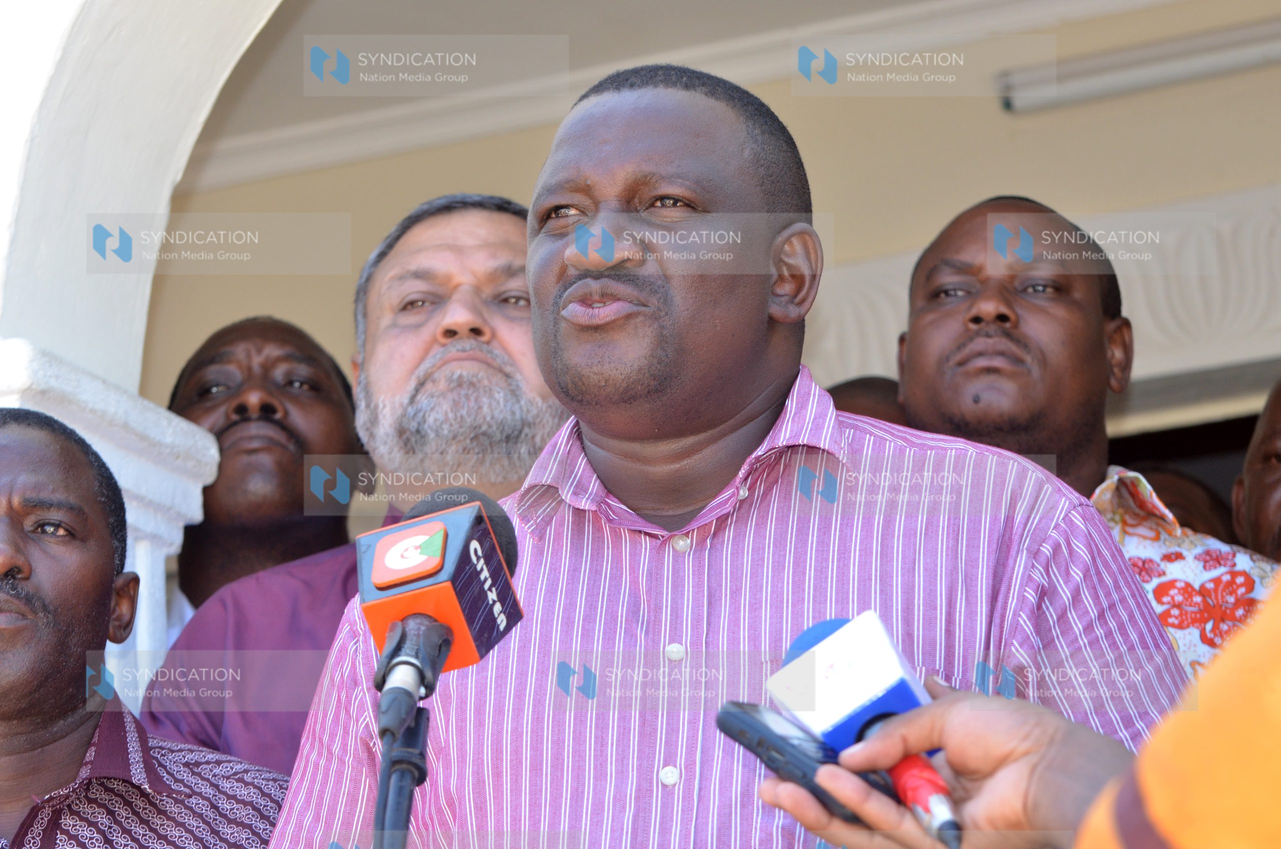 Kwale Governor Salim Mvurya (centre) with Members of his County Assembly addressing members of the press