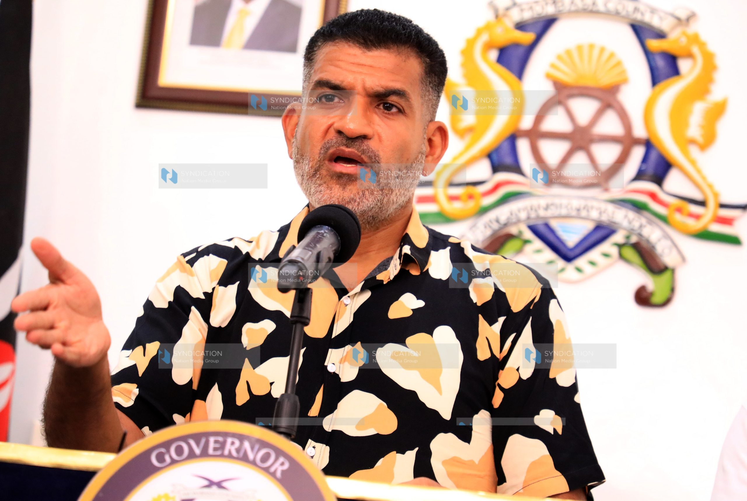 Abdulswamad Nassir addresses the press at his office