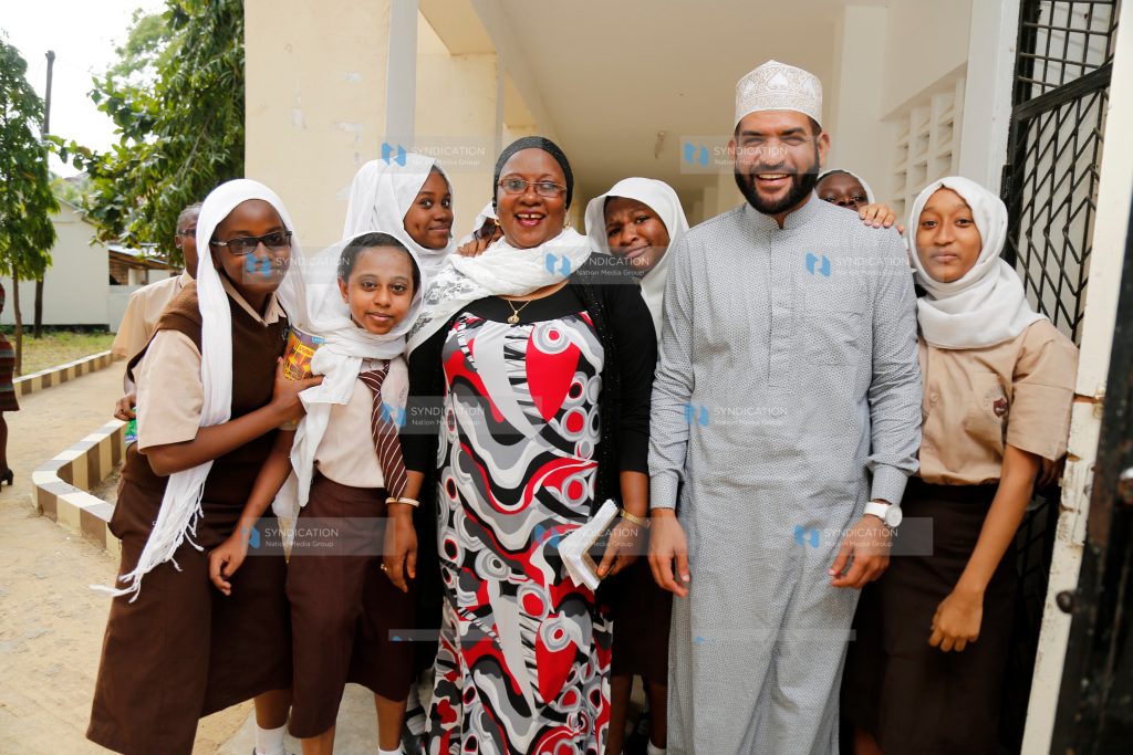 Mvita MP Abdulswamad Nassir (second right) poses for a photo