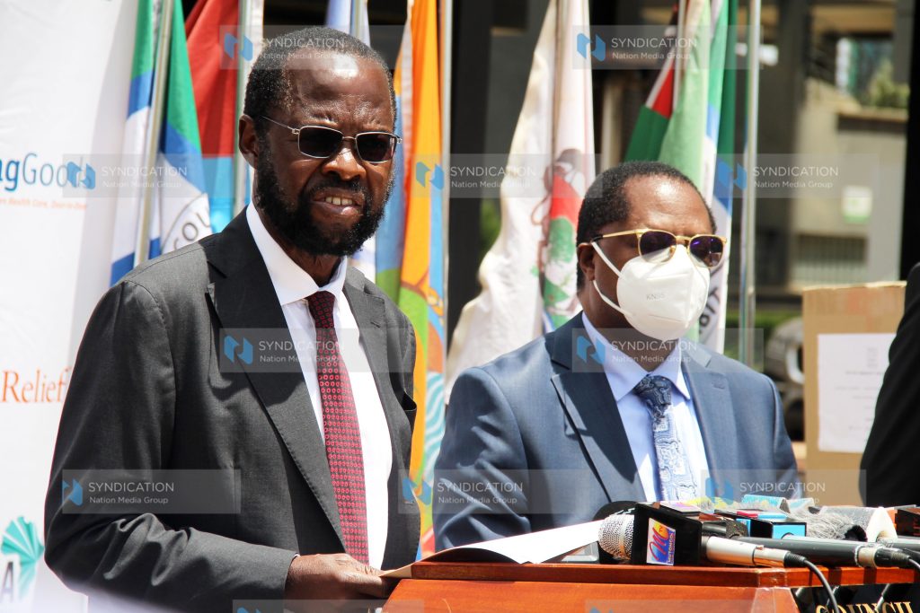 Council of Governors Health Committee Chair Anyang' Nyong'o (left) and CoG Chairman Martin Wambora brief the media
