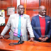 Gideon Moi and his Kakamega counterpart Cleophas Malala (left) at the High Court in Milimani