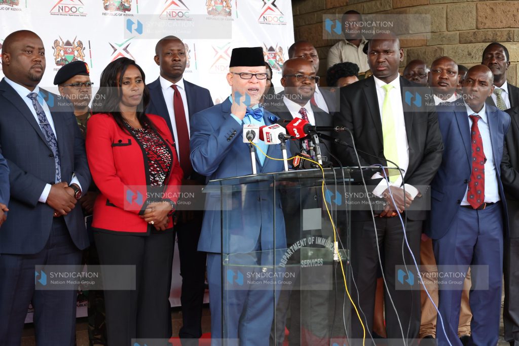Government Spokesperson Isaac Mwaura leads members of the National El Niño Steering Committee in addressing journalists