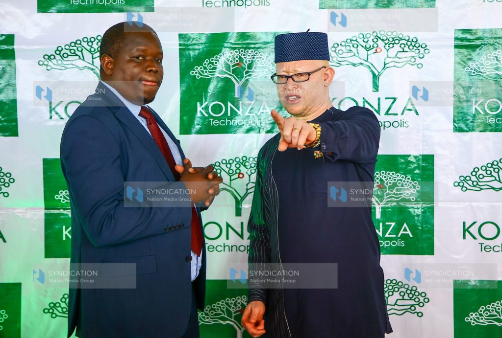 John Paul Okwiri, Chief Executive Officer of the Konza Technopolis Development Authority (KoTDA), and Government Spokesperson Isaac Mwaura