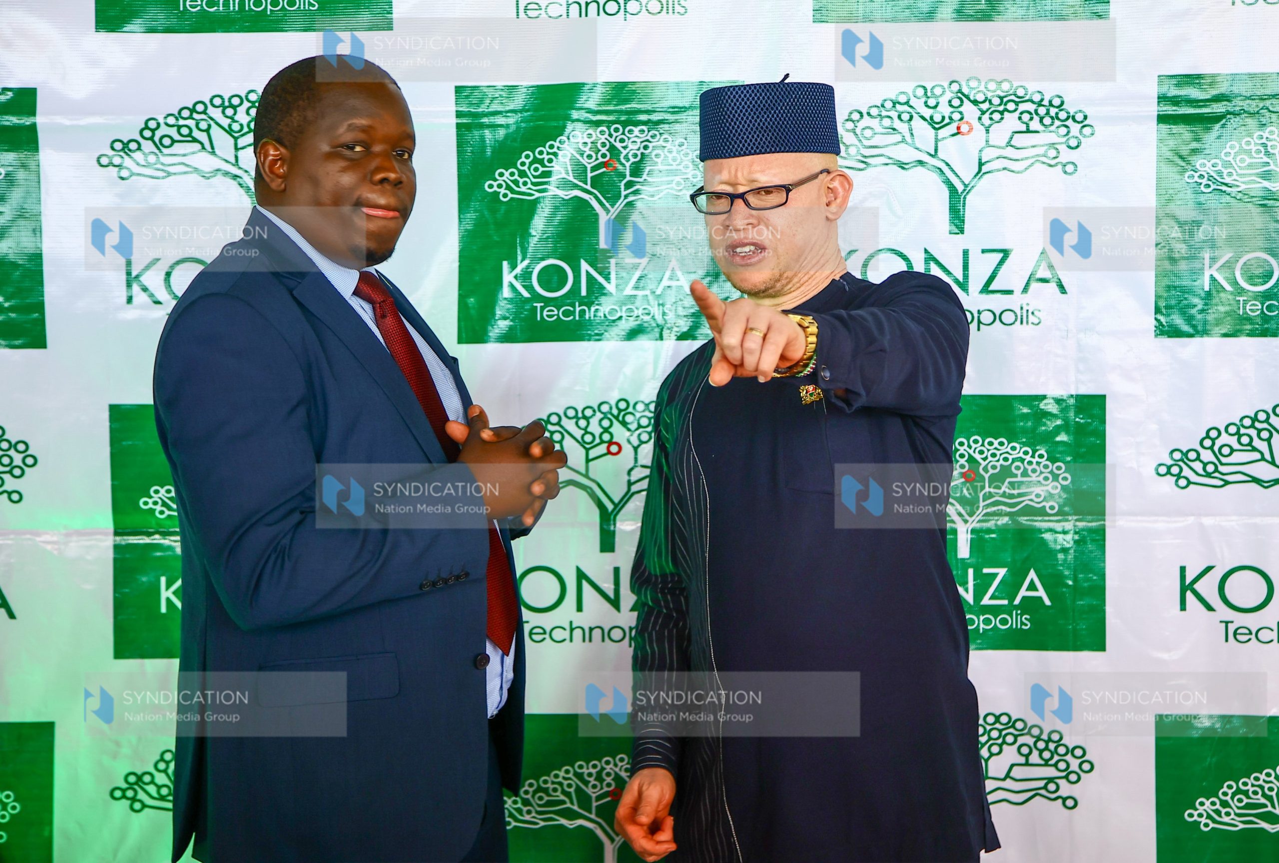 John Paul Okwiri, Chief Executive Officer of the Konza Technopolis Development Authority (KoTDA), and Government Spokesperson Isaac Mwaura