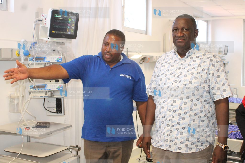 Kwale Governor Salim Mvurya is shown the newly installed Intensive Care Unit