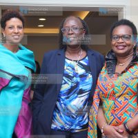 Women manufacturing gala dinner