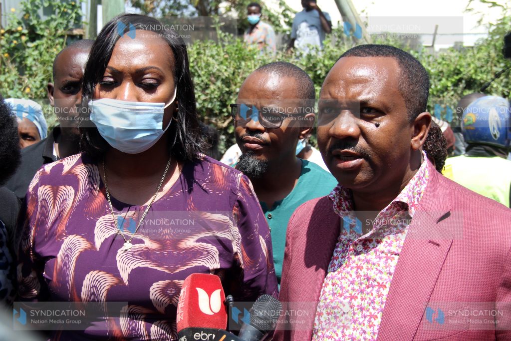 Acting Nairobi Governor Anne Kananu with BBI Secretariat Co-chair Dennis Waweru (right) addressing journalists