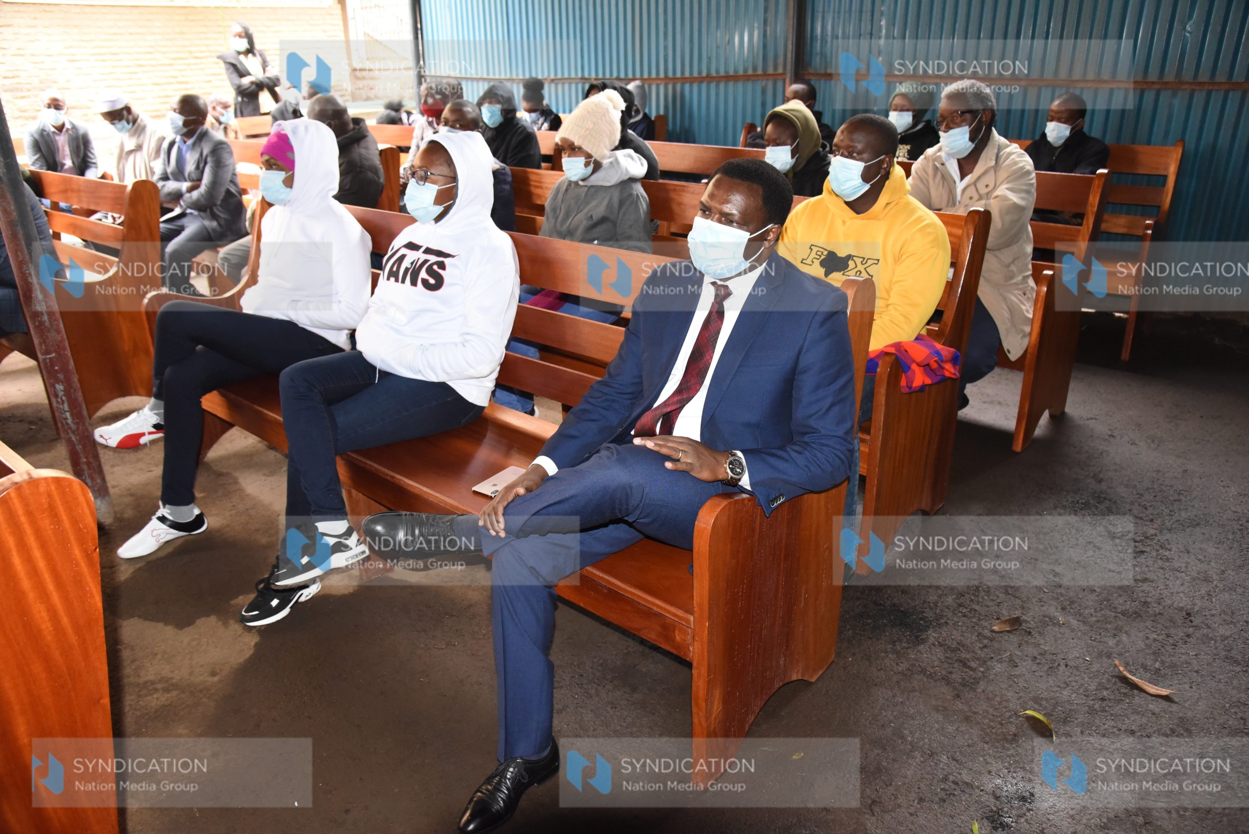 Tharaka Nithi Governor Onesmus Muthomi Njuki (right), Fridah Muthoni Murungi (centre) and Floridah Kiende at Milimani Anti-Corruption Court