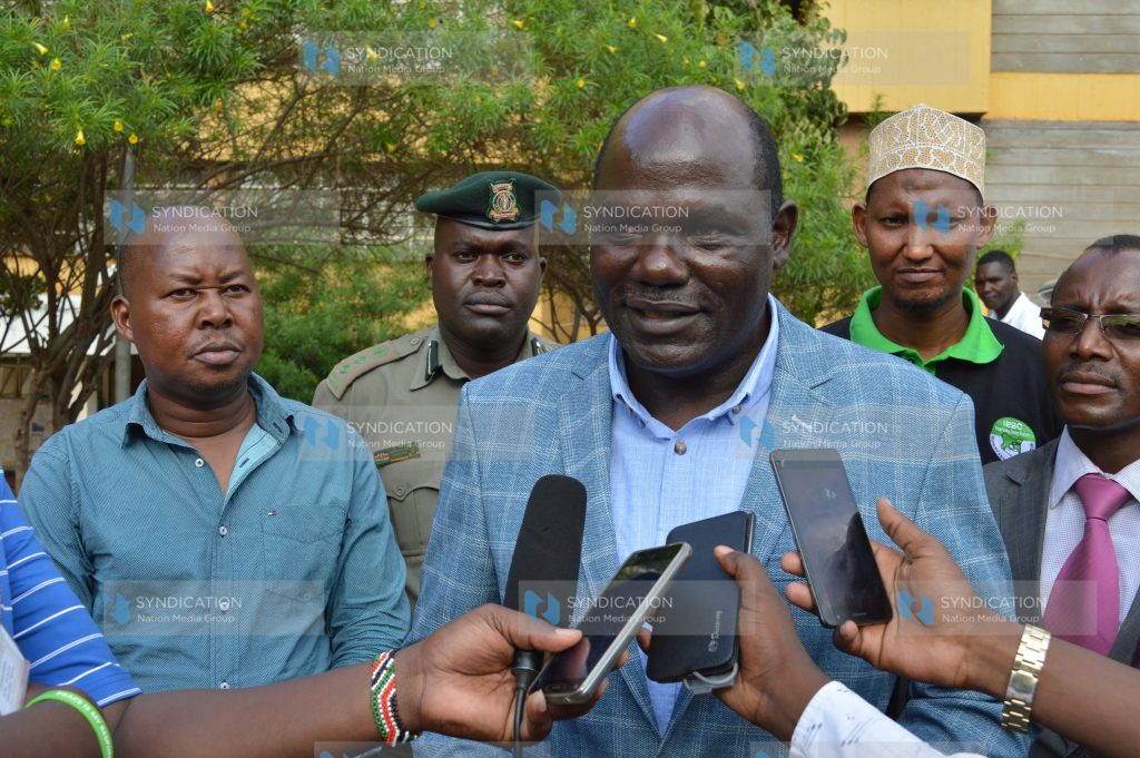 IEBC chairman Wafula Chebukati addressing reporters at Wote, Makueni County