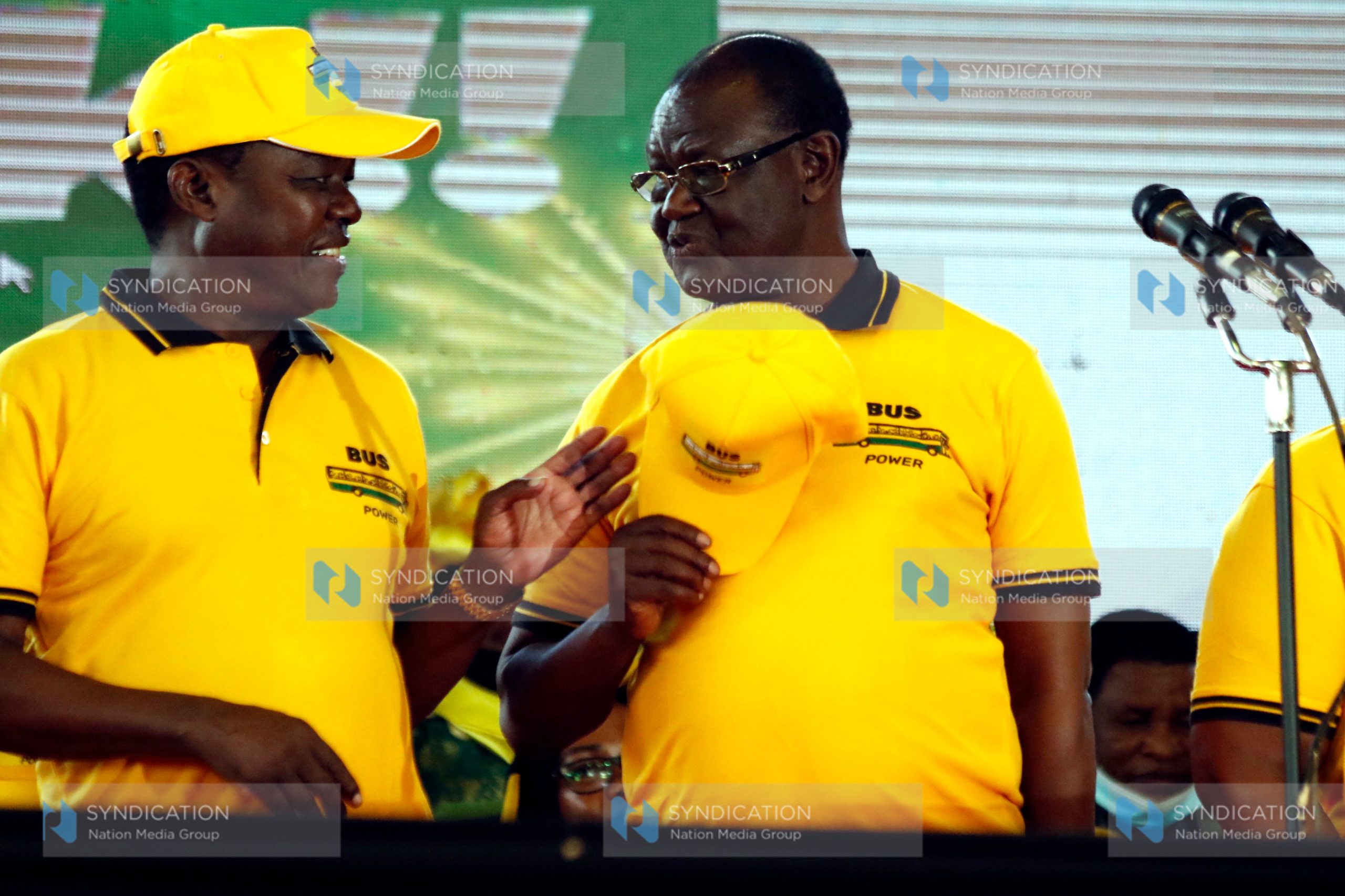 Senator Lenny Kivuti confers with Meru County Governor Kiraitu Murungi