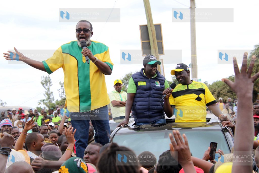 Mithika Linturi addresses wananchi at Kaguma Trading Centre